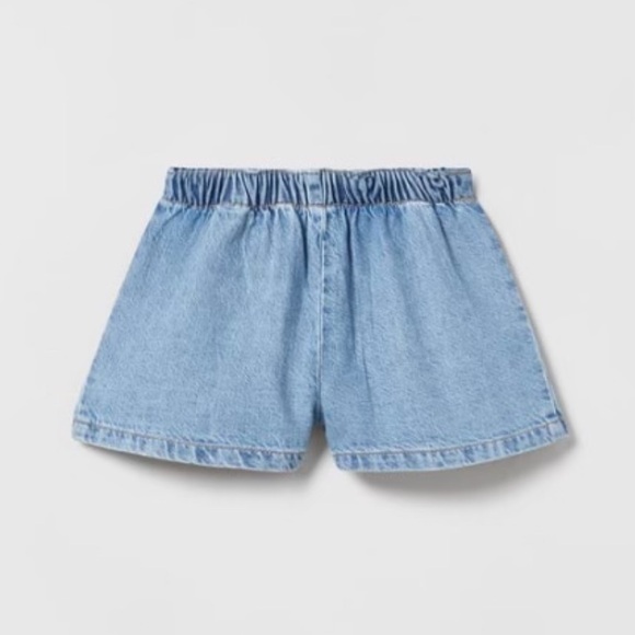 Zara Pleated Denim Shorts - Picture 2 of 5